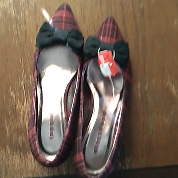 Heels - Picture 2 of 2